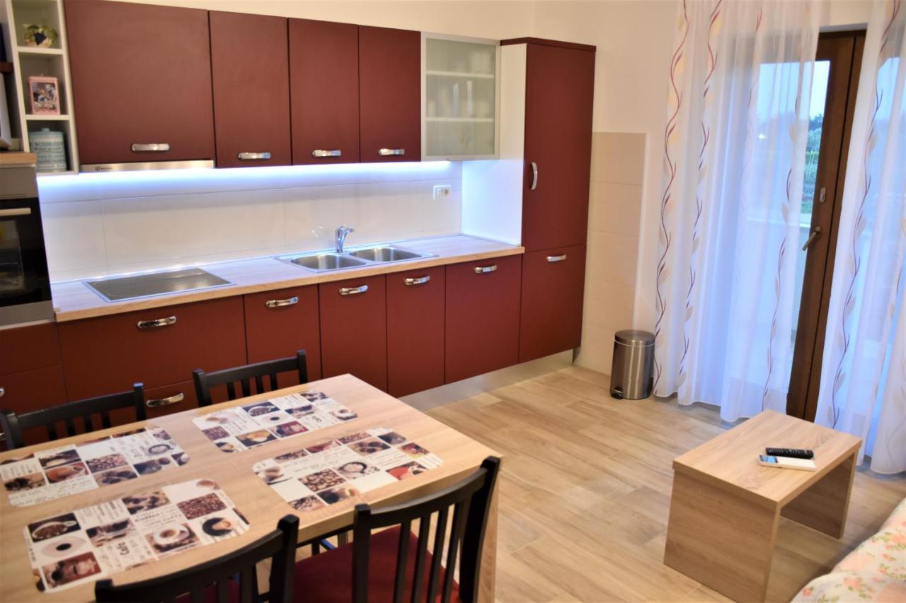 Apartmani Diana Novigrad Istria Extérieur photo