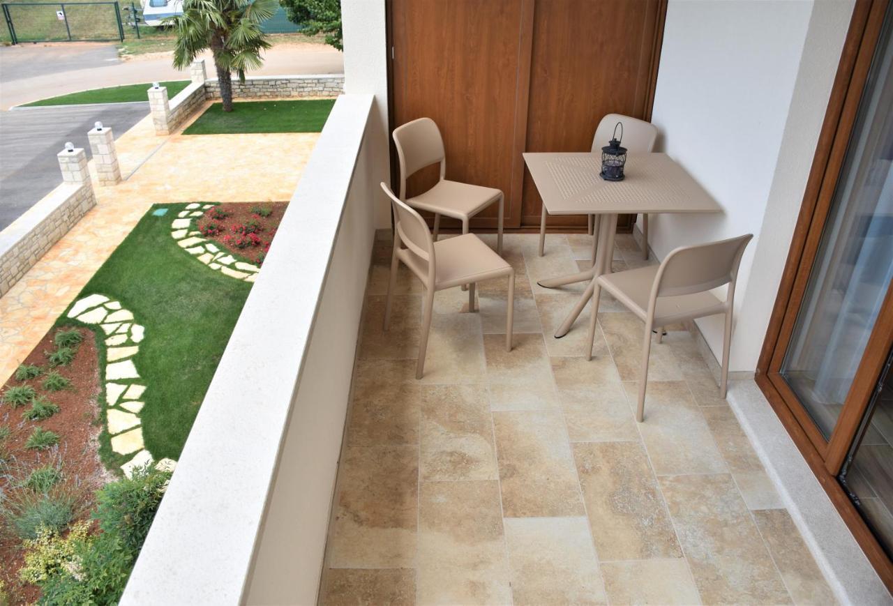Apartmani Diana Novigrad Istria Extérieur photo